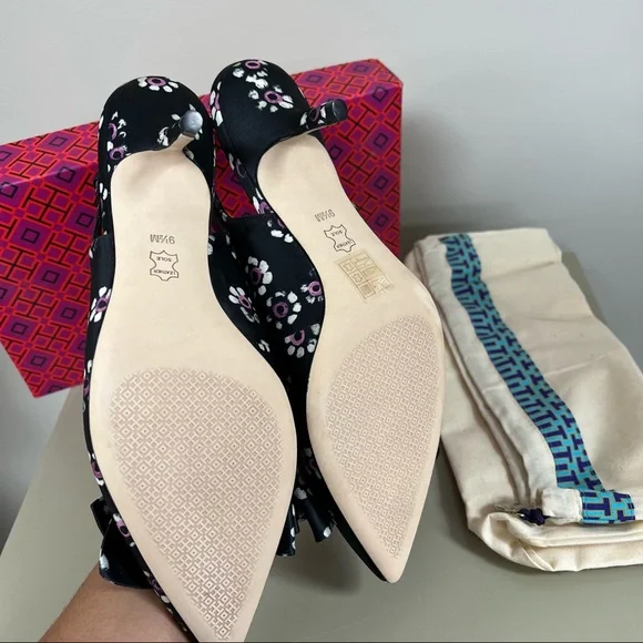 Tory Burch Rosalind Floral Print Pump - Picture 3 of 10